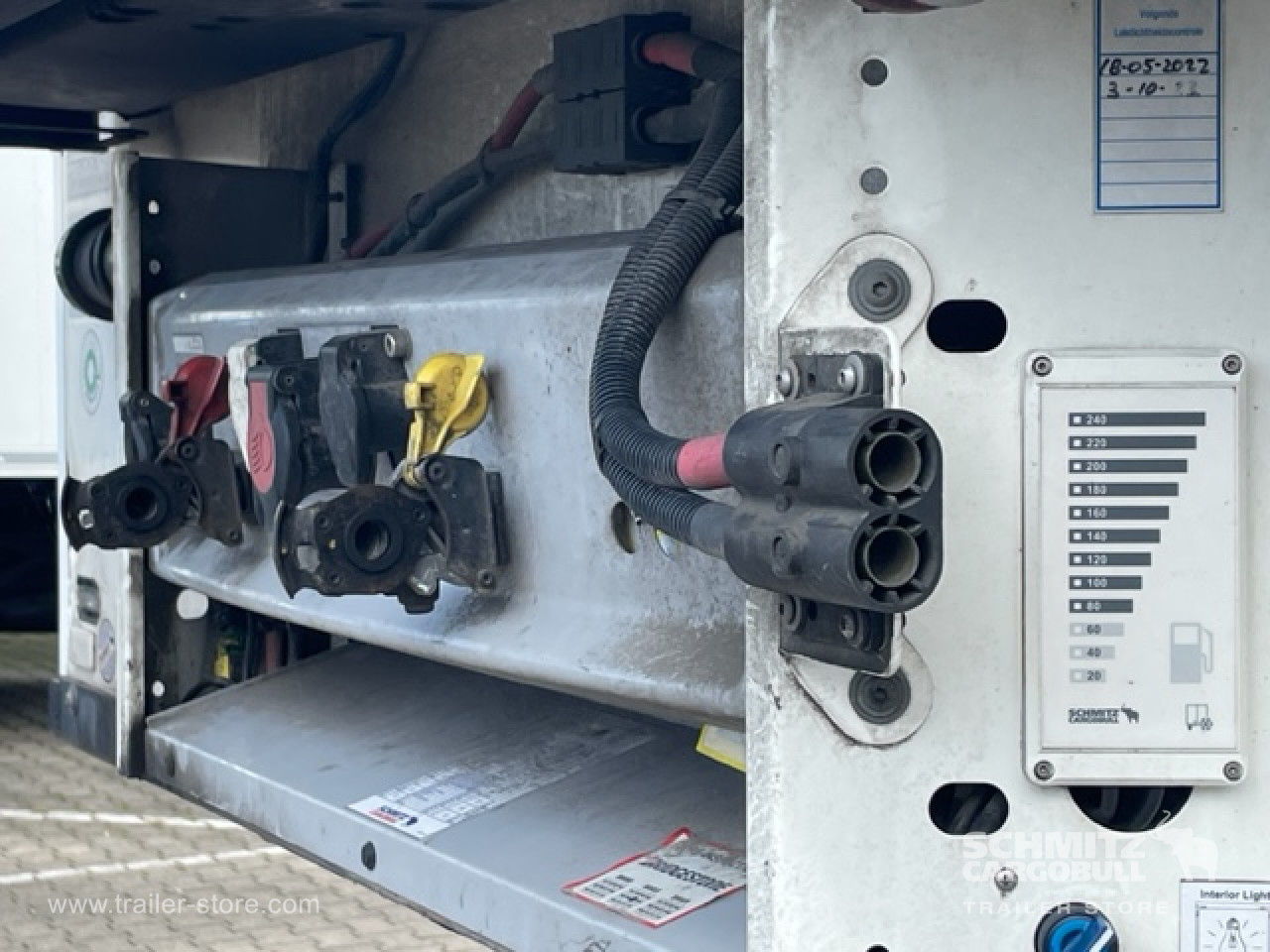 Schmitz Cargobull Oplegger Vries Multitemp Taillift 