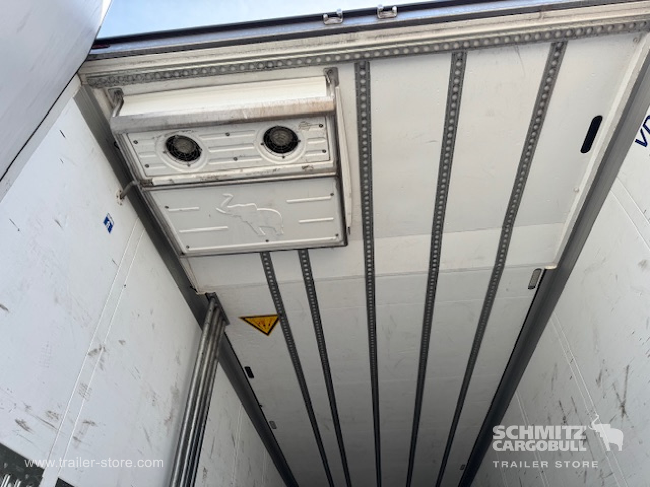 Schmitz Cargobull Oplegger Vries Multitemp Taillift 