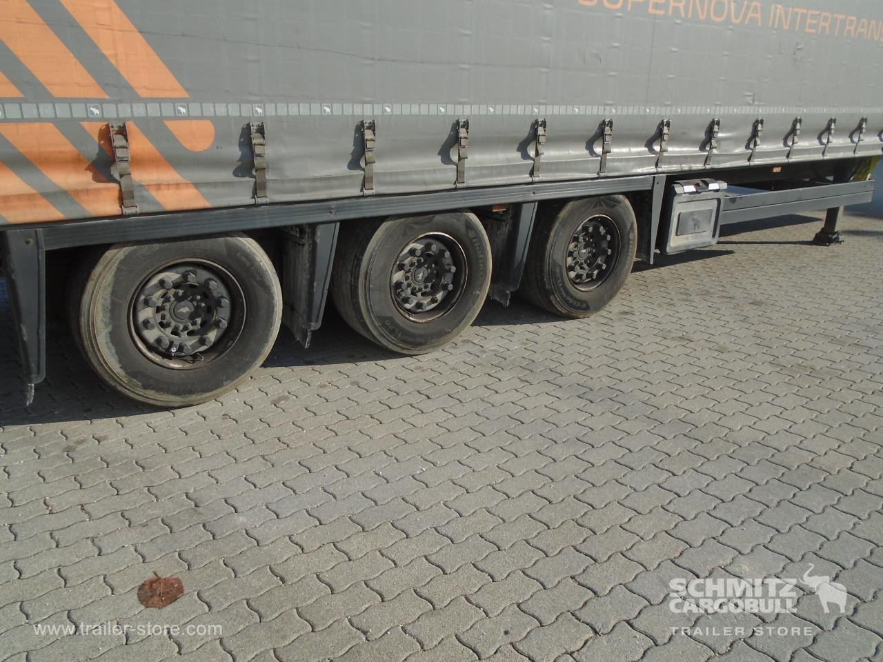 Schmitz Cargobull Curtainsider Mega 