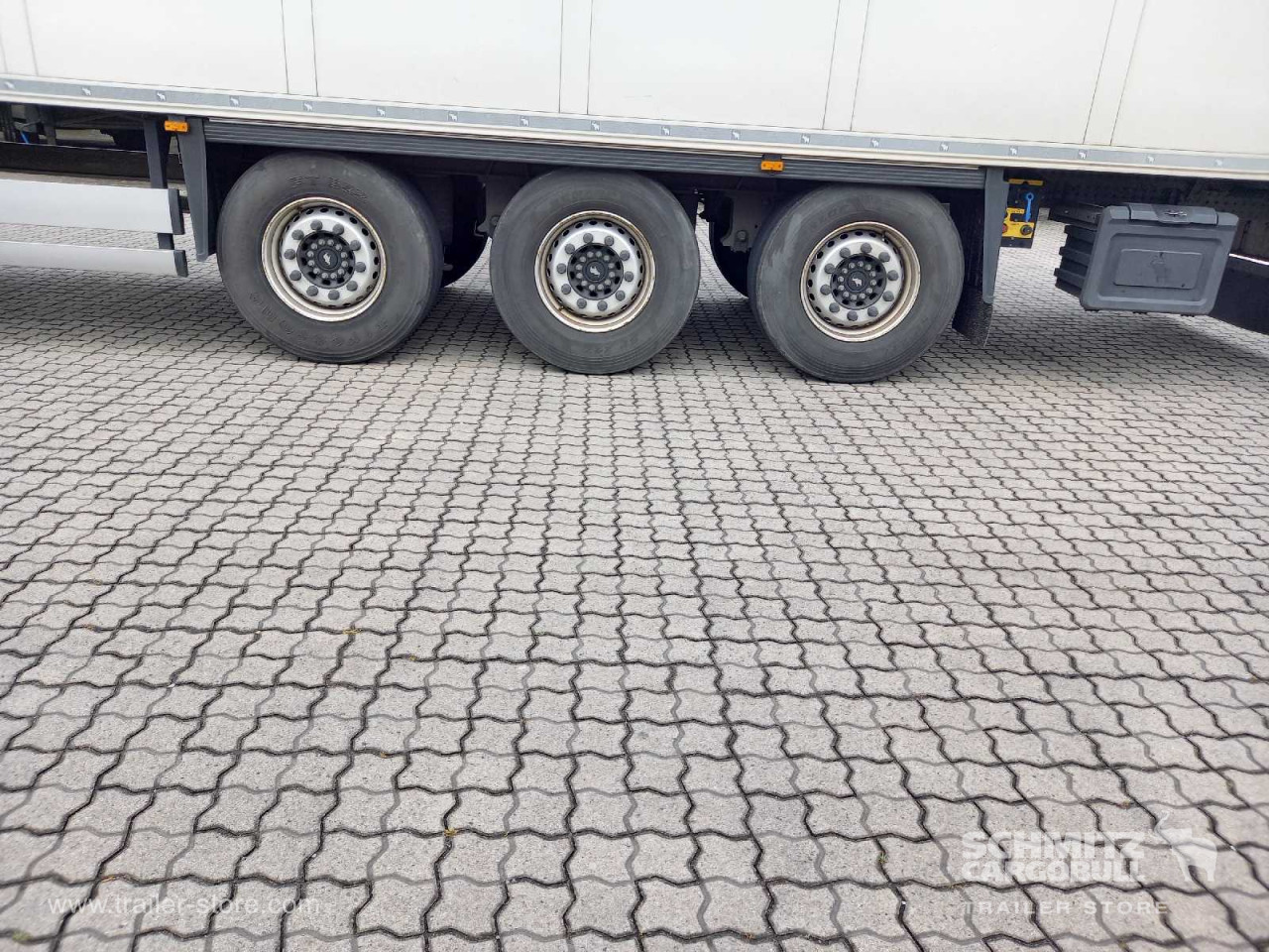Schmitz Cargobull Tiefkühler Standard Trennwand 