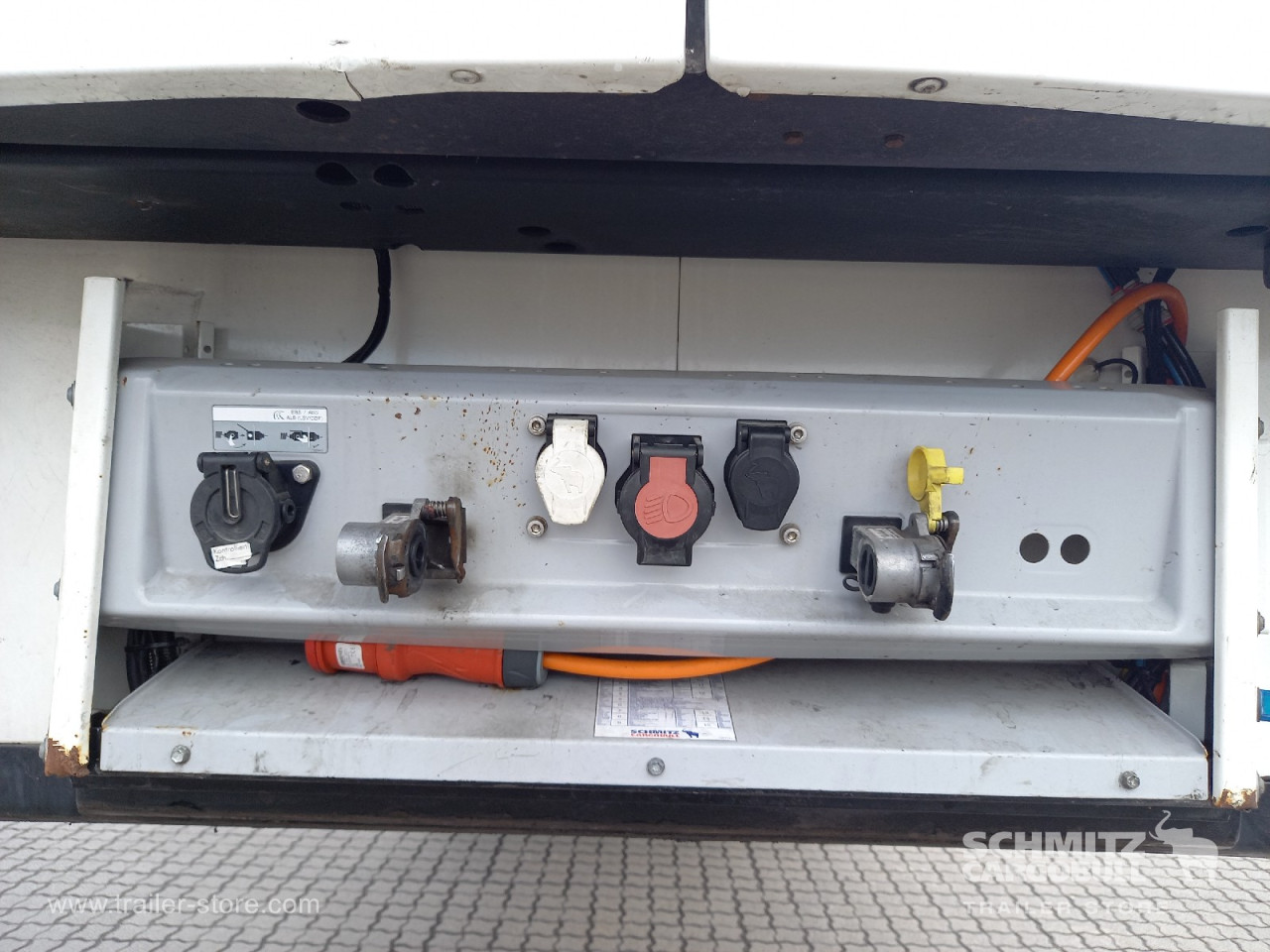 Schmitz Cargobull Tiefkühler Standard Trennwand 
