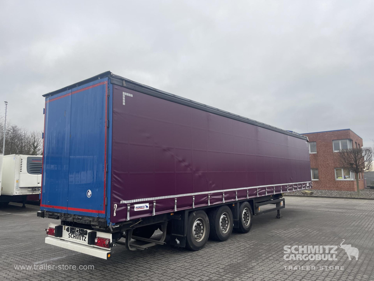 Schmitz Cargobull Curtainsider Coil 