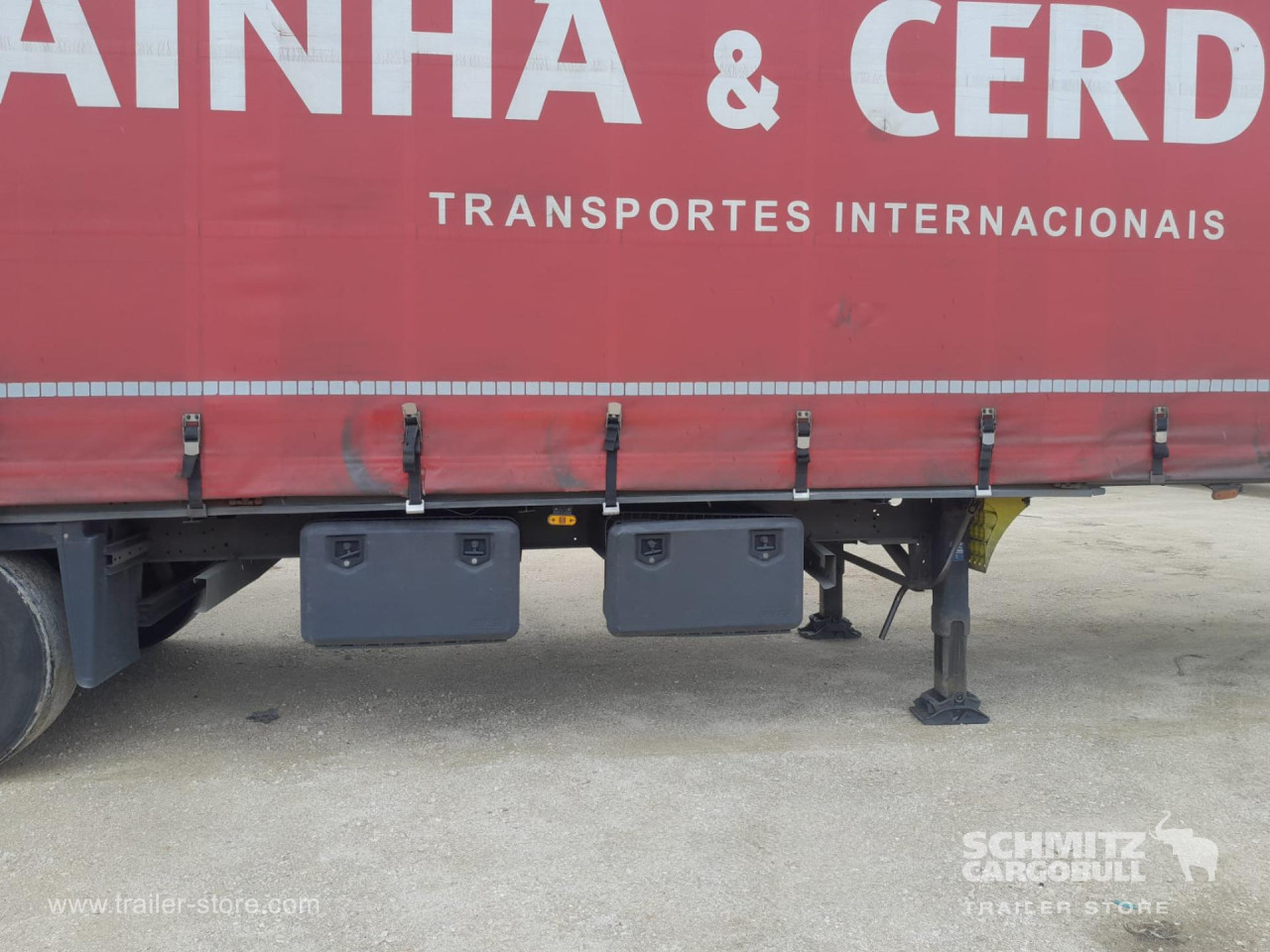 Schmitz Cargobull Curtainsider Varios 