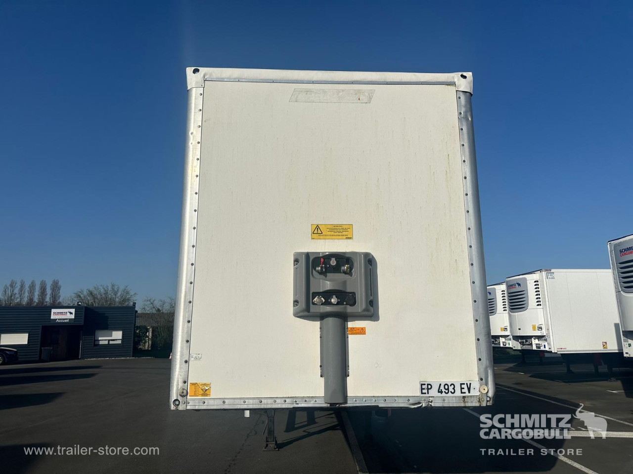 FRUEHAUF Semitrailer Dryfreight Standard Porte relevante 