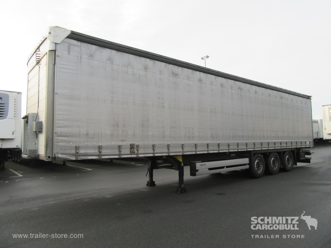 Schmitz Cargobull Curtainsider Standard 