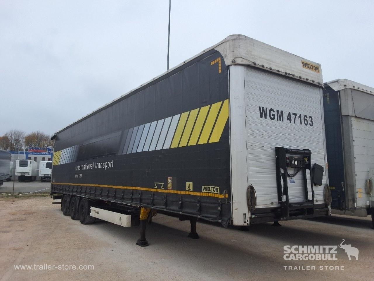 WIELTON Curtainsider Mega 