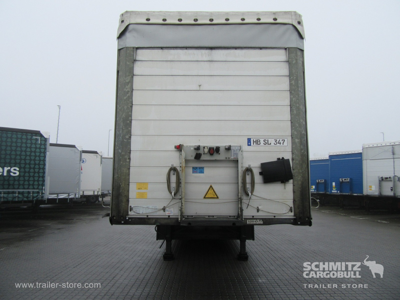 Schmitz Cargobull Curtainsider Standard Getränke 