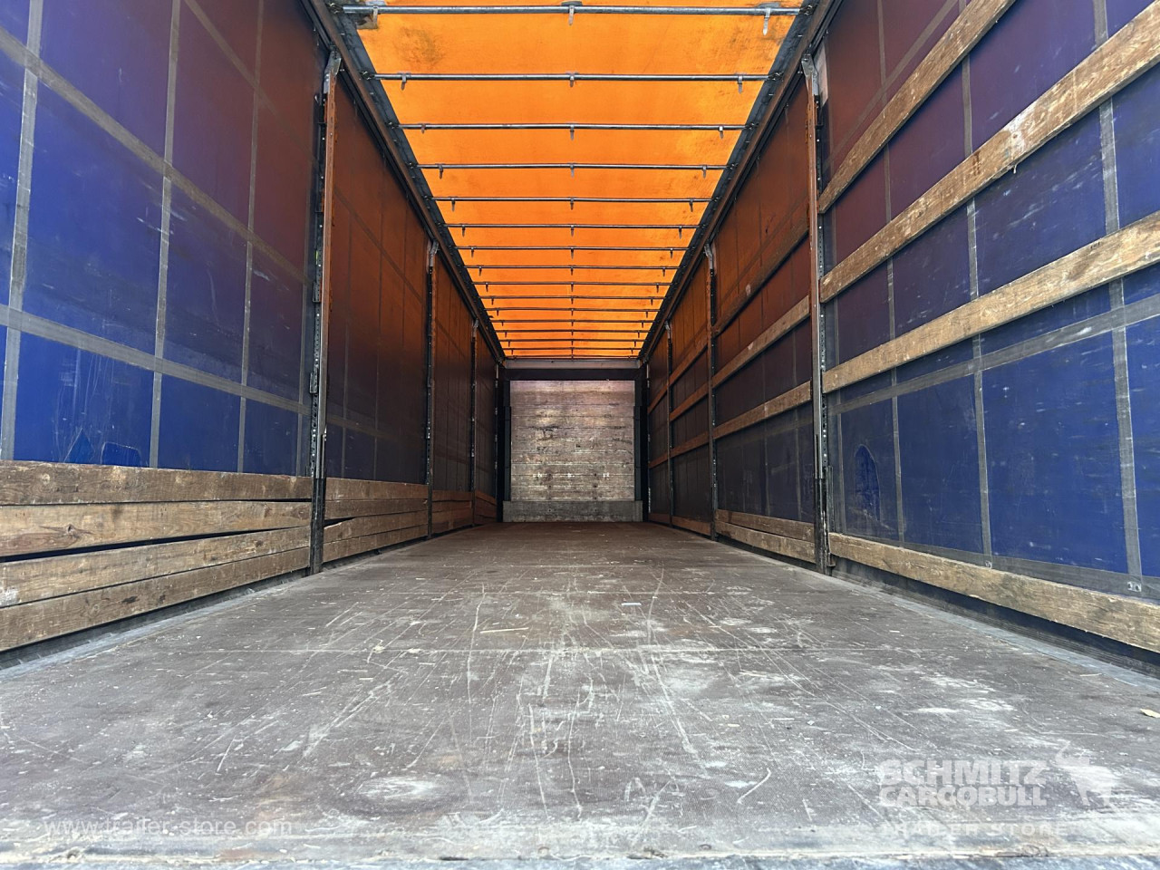 Schmitz Cargobull Curtainsider Standard 