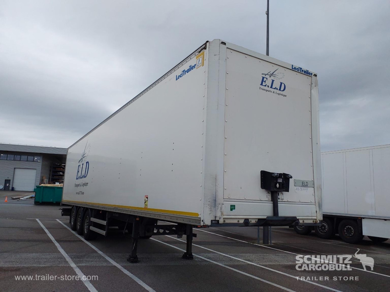 LECI TRAILER Semitrailer Dryfreight Standard Porte relevante 
