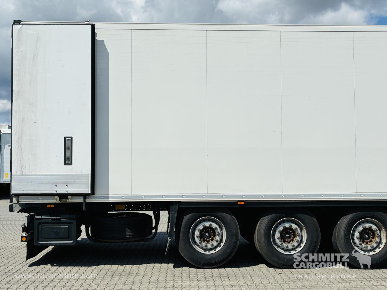 Schmitz Cargobull Tiefkühler Standard Doppelstock Trennwand 