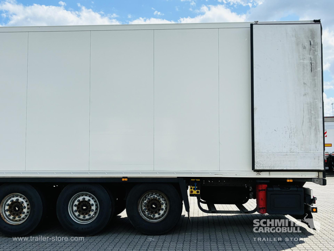 Schmitz Cargobull Tiefkühler Standard Doppelstock Trennwand 