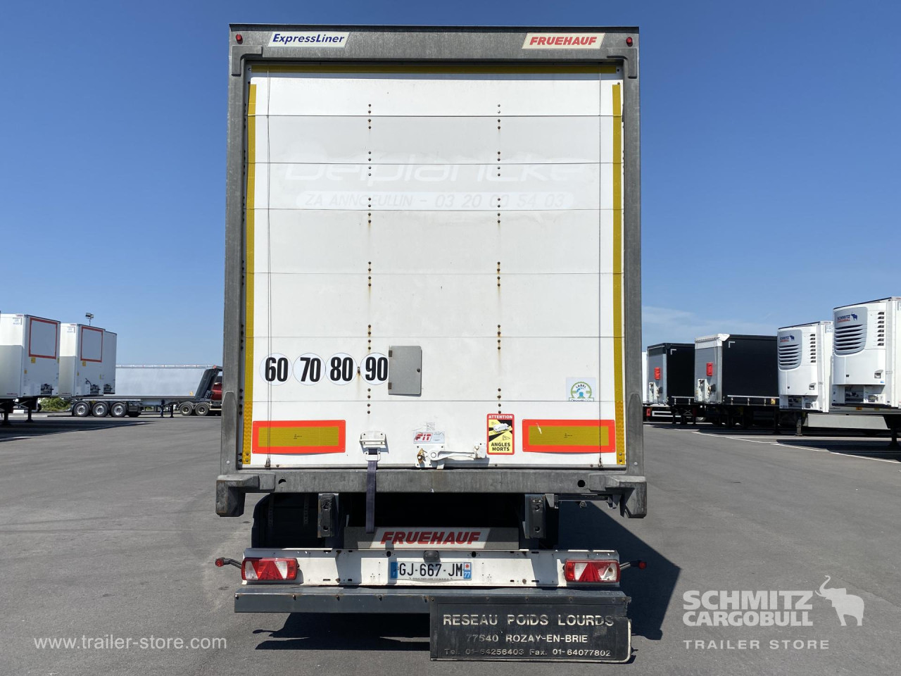 FRUEHAUF Semitrailer Dryfreight Standard Porte relevante 