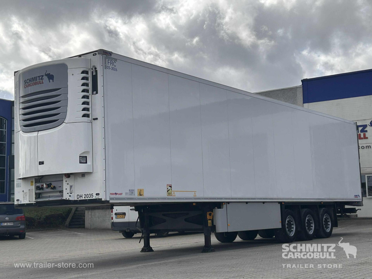 Schmitz Cargobull Reefer Meat hanging system 