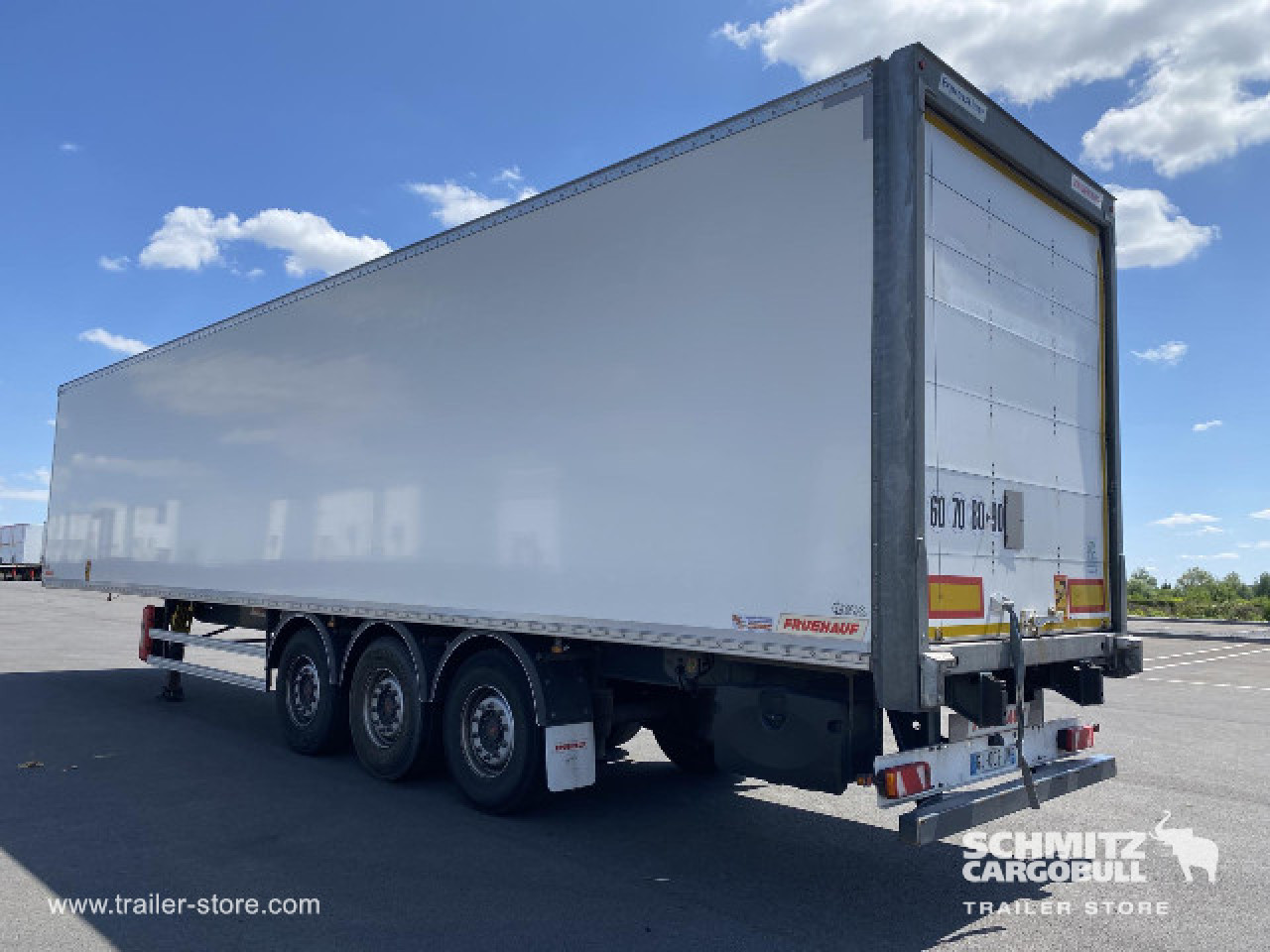 FRUEHAUF Semitrailer Dryfreight Standard Porte relevante 