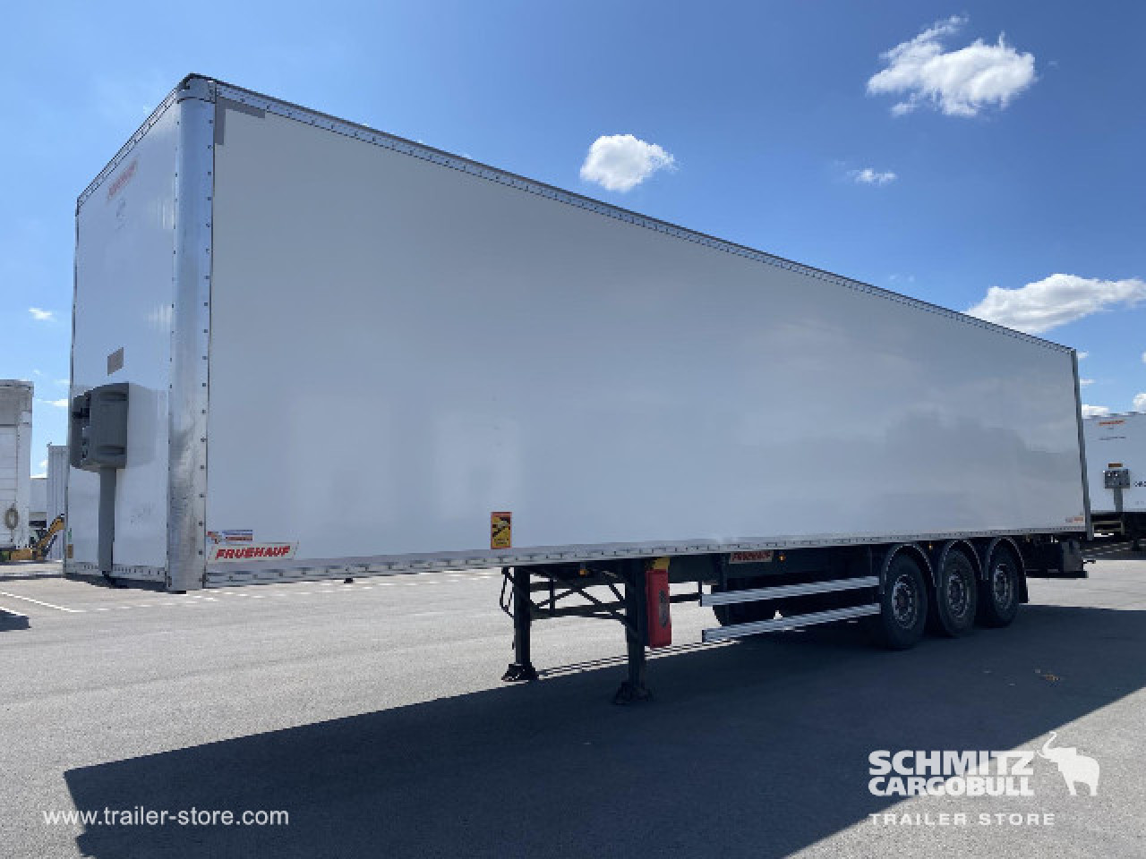 FRUEHAUF Semitrailer Dryfreight Standard Porte relevante 
