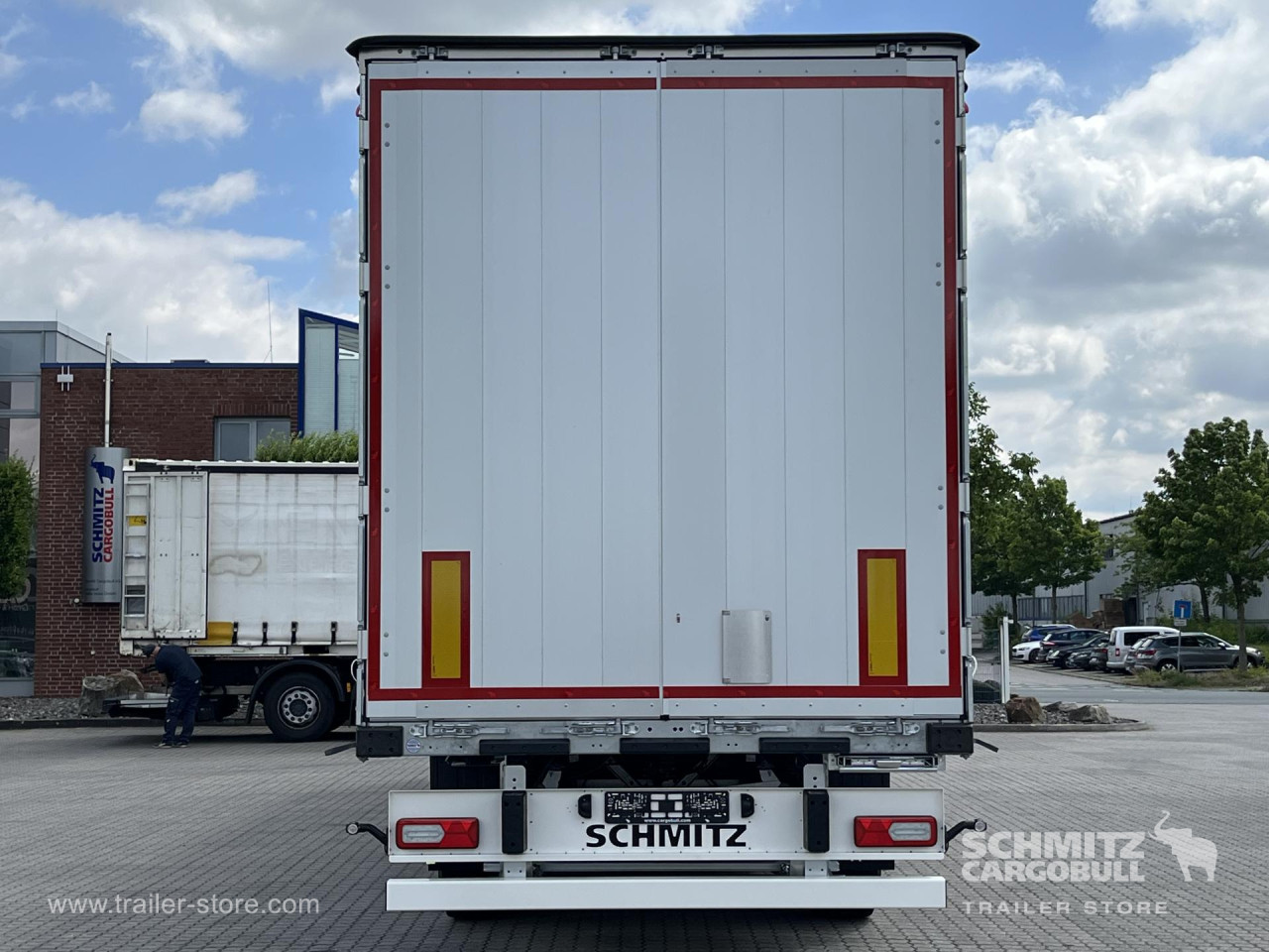 Schmitz Cargobull Curtainsider Standard Getränke 