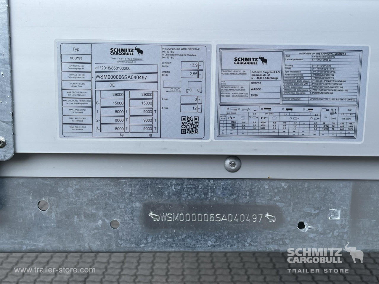Schmitz Cargobull Curtainsider Standard Getränke 