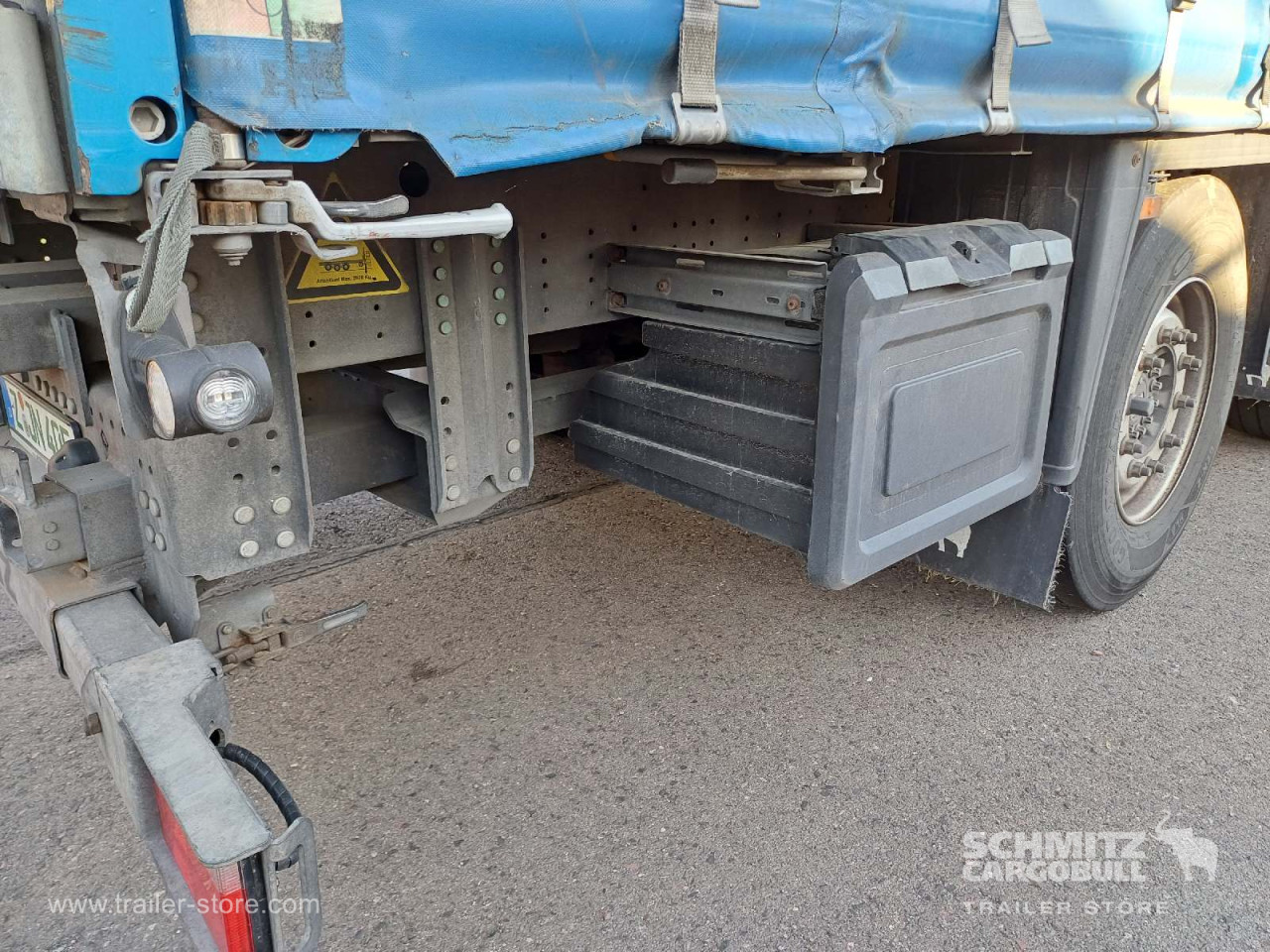 Schmitz Cargobull Curtainsider Standard Staplerhalterung 