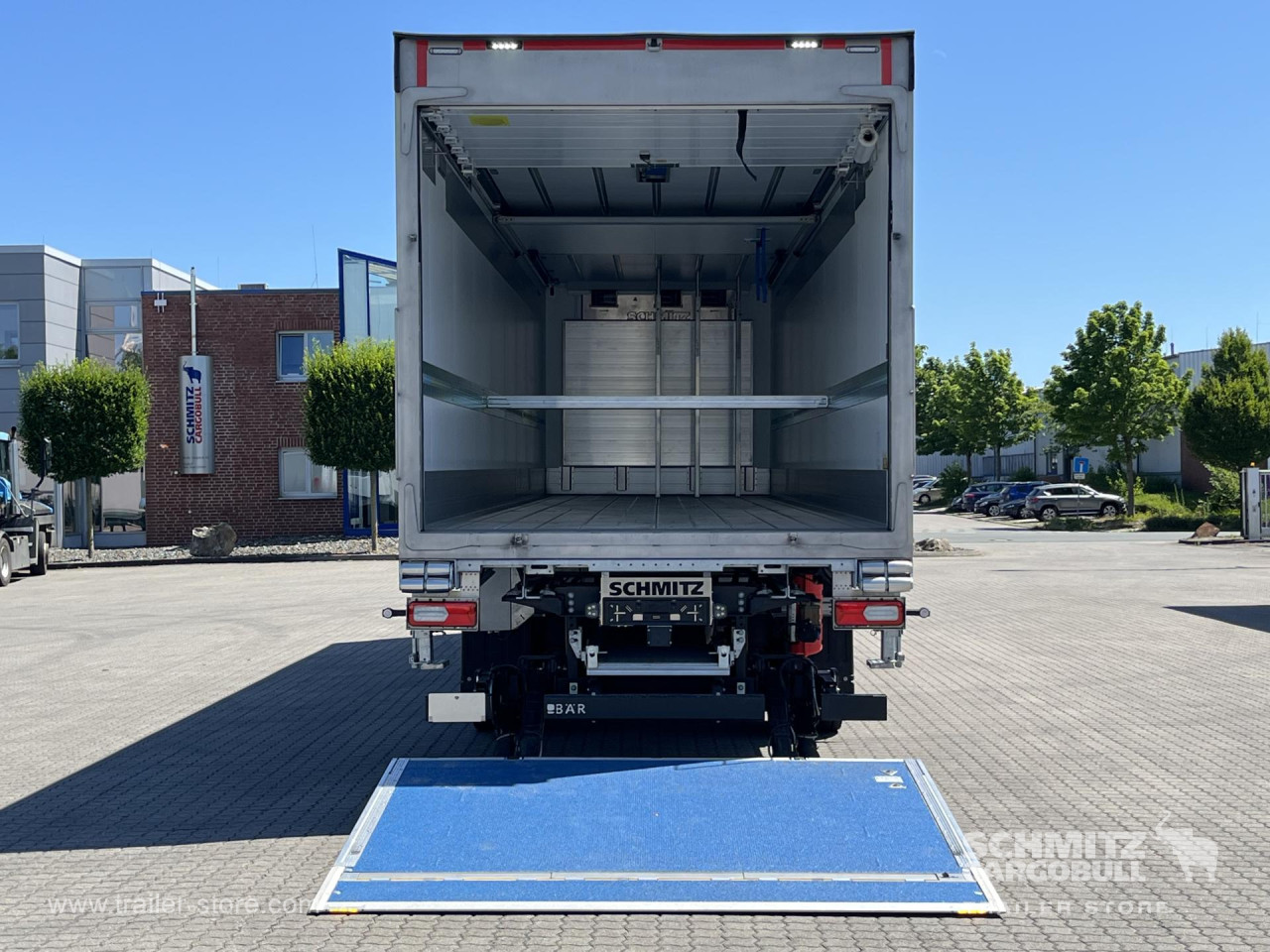 Schmitz Cargobull Frischdienst Standard Trennwand Rolltor Ladebordwand 