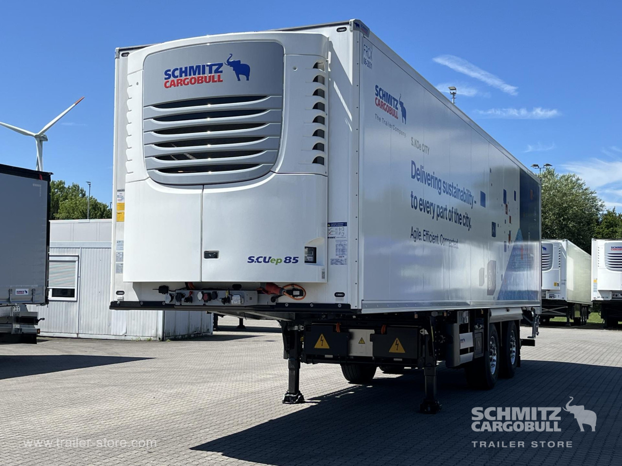 Schmitz Cargobull Frischdienst Standard Trennwand Rolltor Ladebordwand 