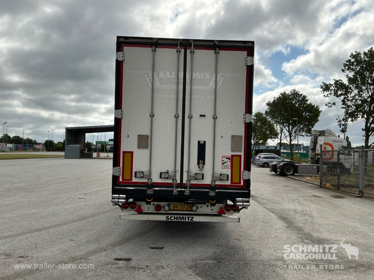 Schmitz Cargobull Reefer Meat hanging system 