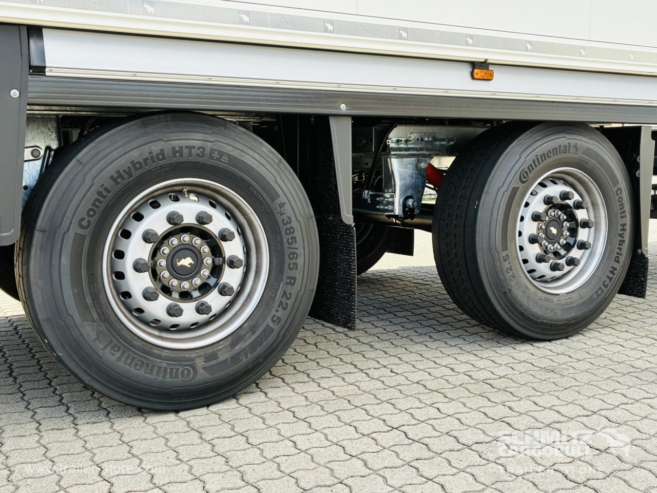 Schmitz Cargobull Frischdienst Standard Trennwand Ladebordwand 