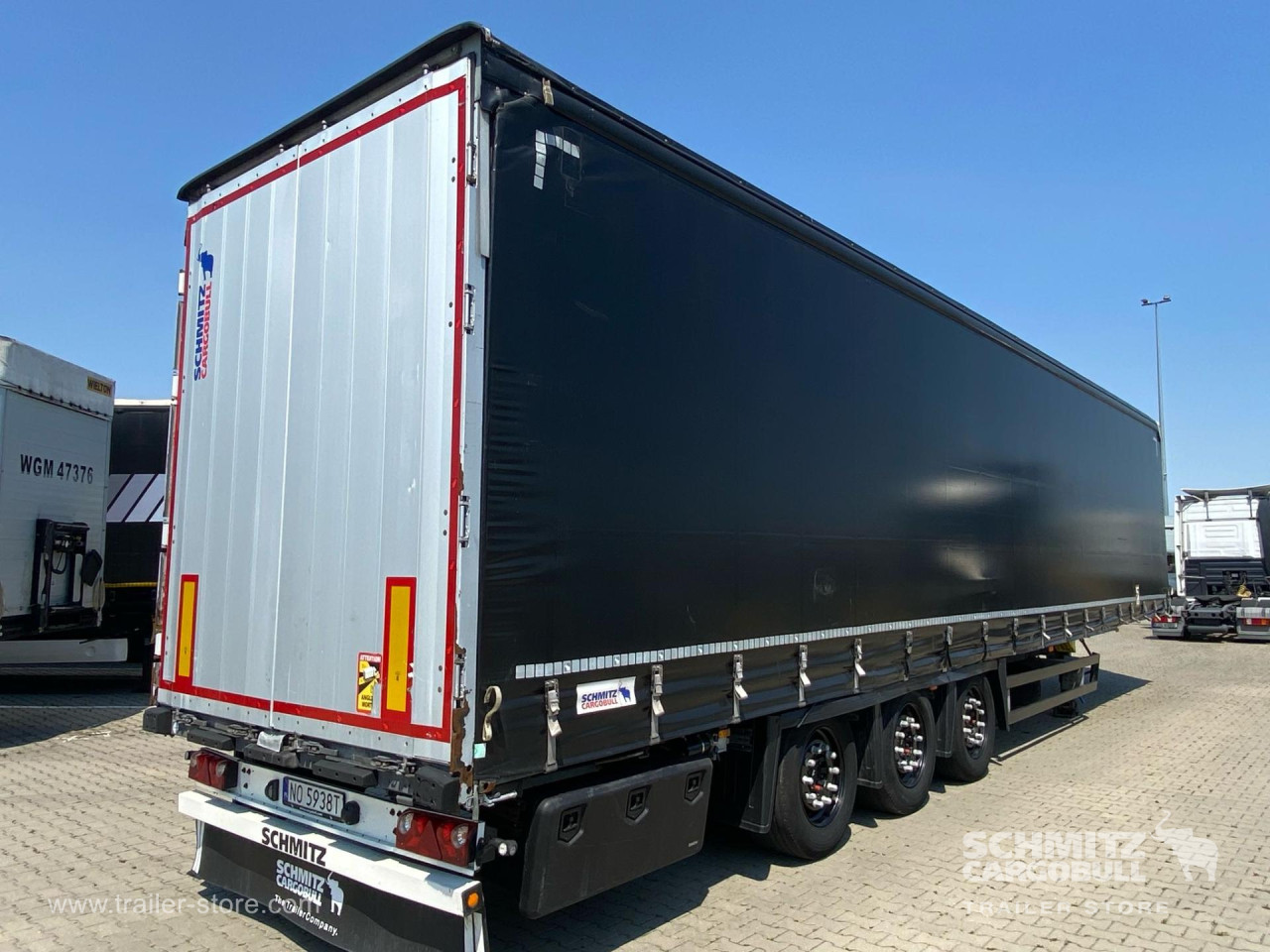 Schmitz Cargobull Curtainsider Mega 