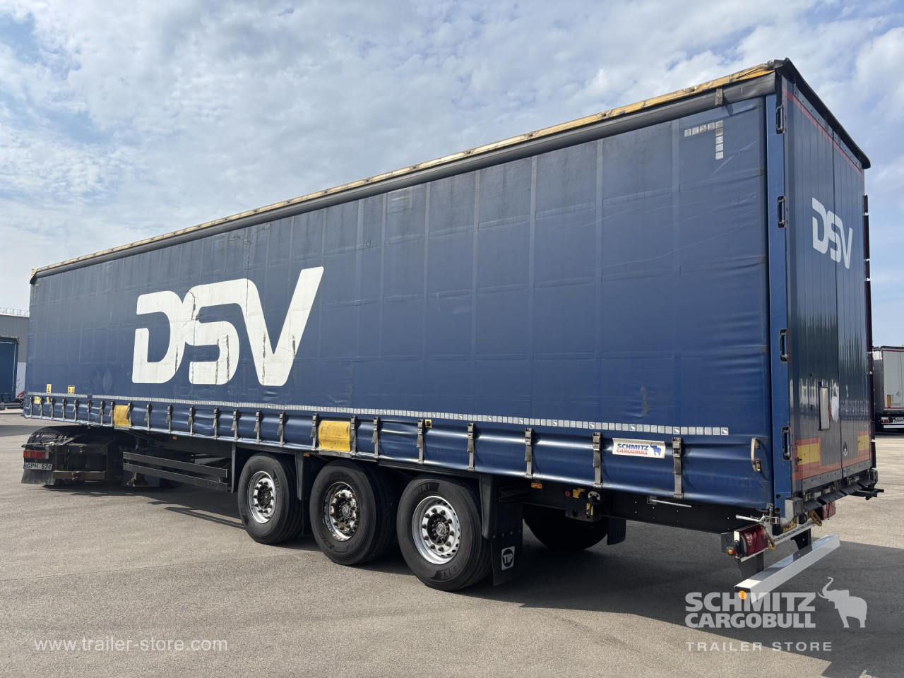 Schmitz Cargobull Curtainsider Standard 