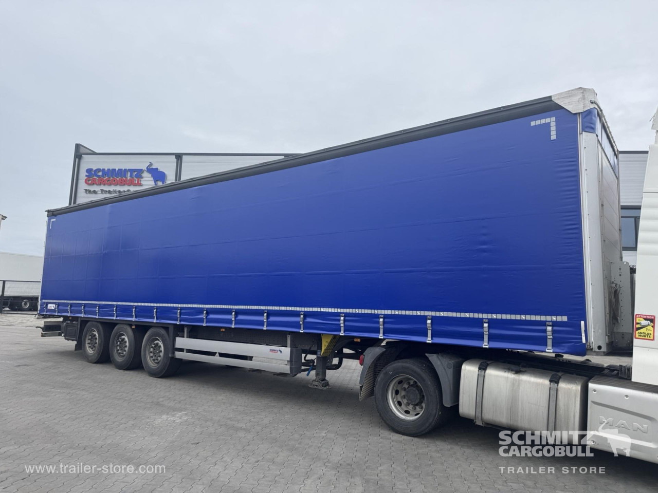 Schmitz Cargobull Curtainsider Standard 