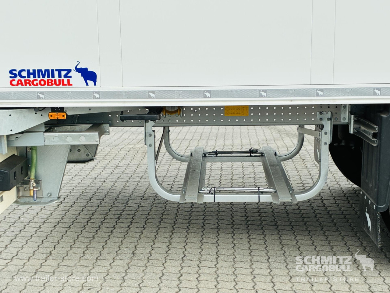 Schmitz Cargobull Tiefkühler Multitemp Trennwand 