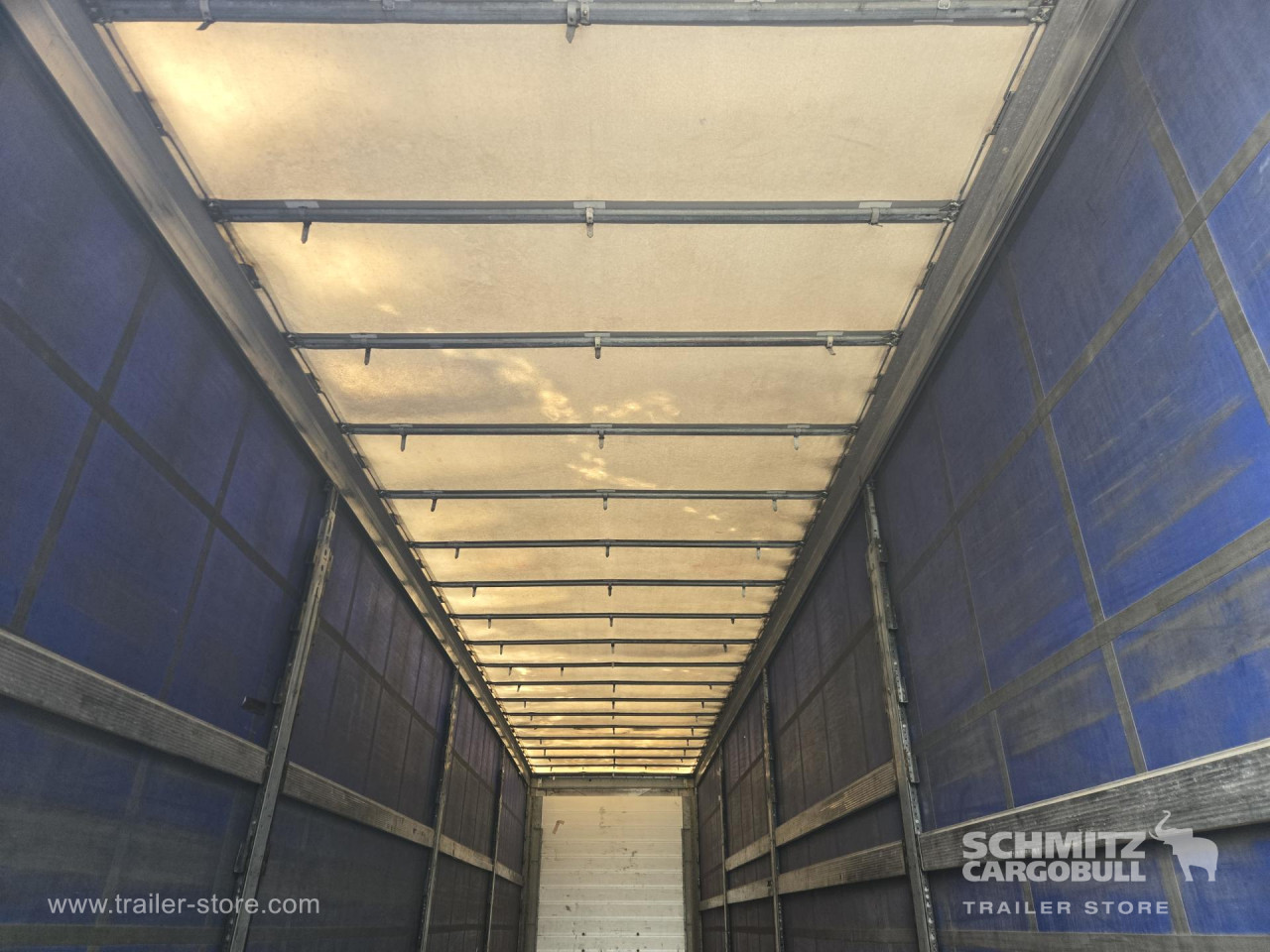 Schmitz Cargobull Curtainsider Varios 
