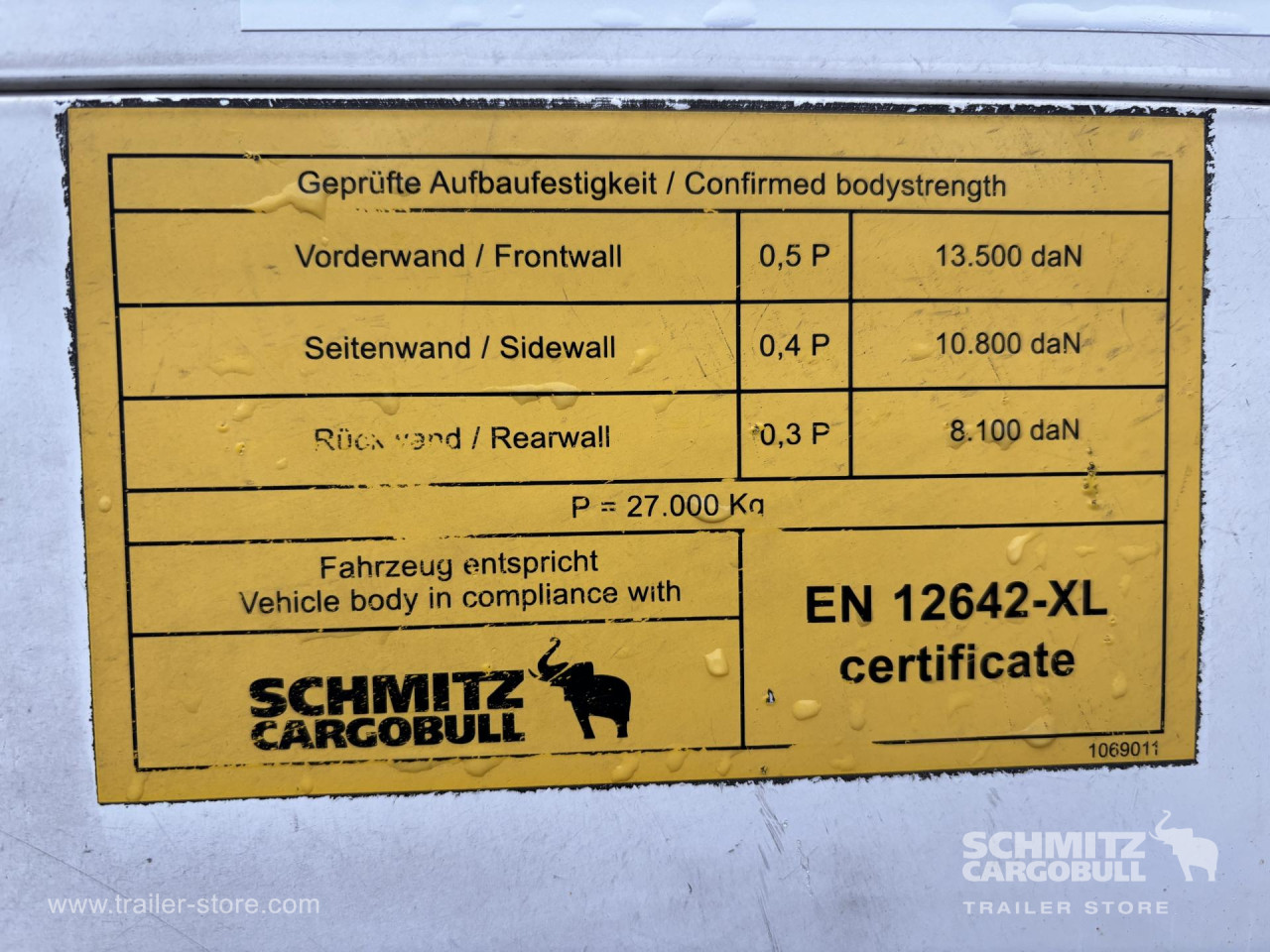 Schmitz Cargobull Curtainsider Mega 