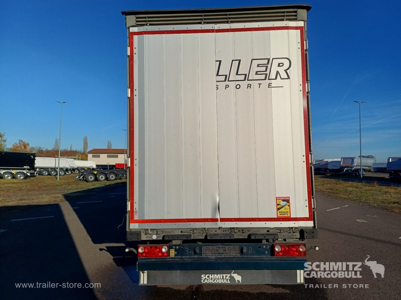 Schmitz Cargobull Curtainsider Mega 