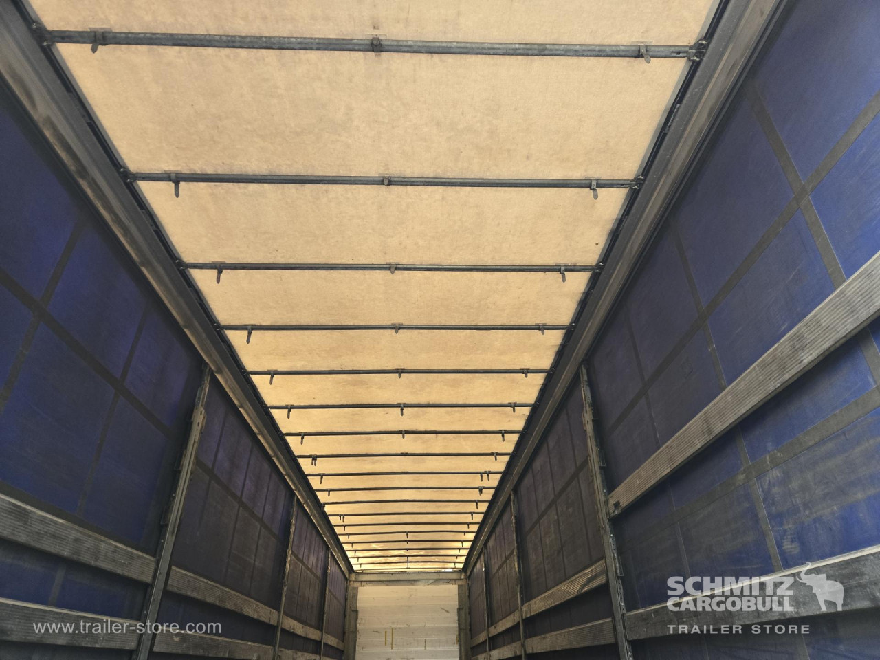 Schmitz Cargobull Curtainsider Varios 