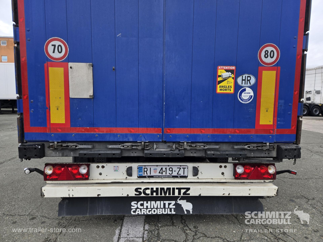 Schmitz Cargobull Curtainsider Varios 