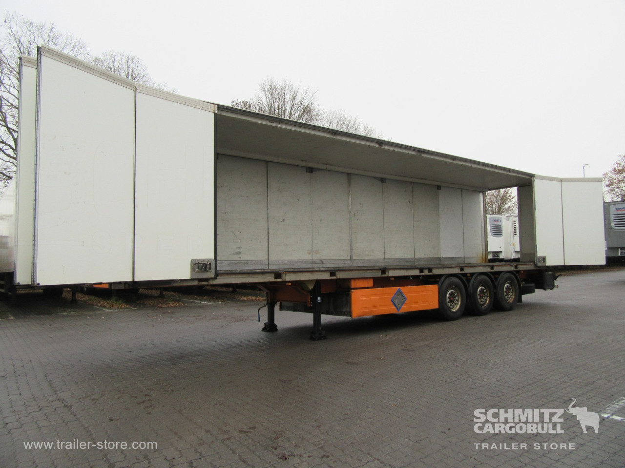 Schmitz Cargobull Trockenfrachtkoffer Faltwand Faltwandtür beidseitig 