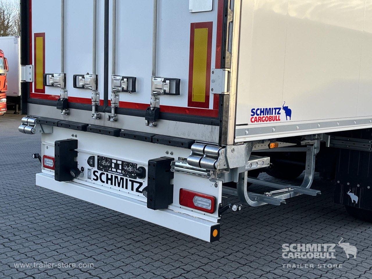 Schmitz Cargobull Tiefkühler Standard Doppelstock Trennwand 