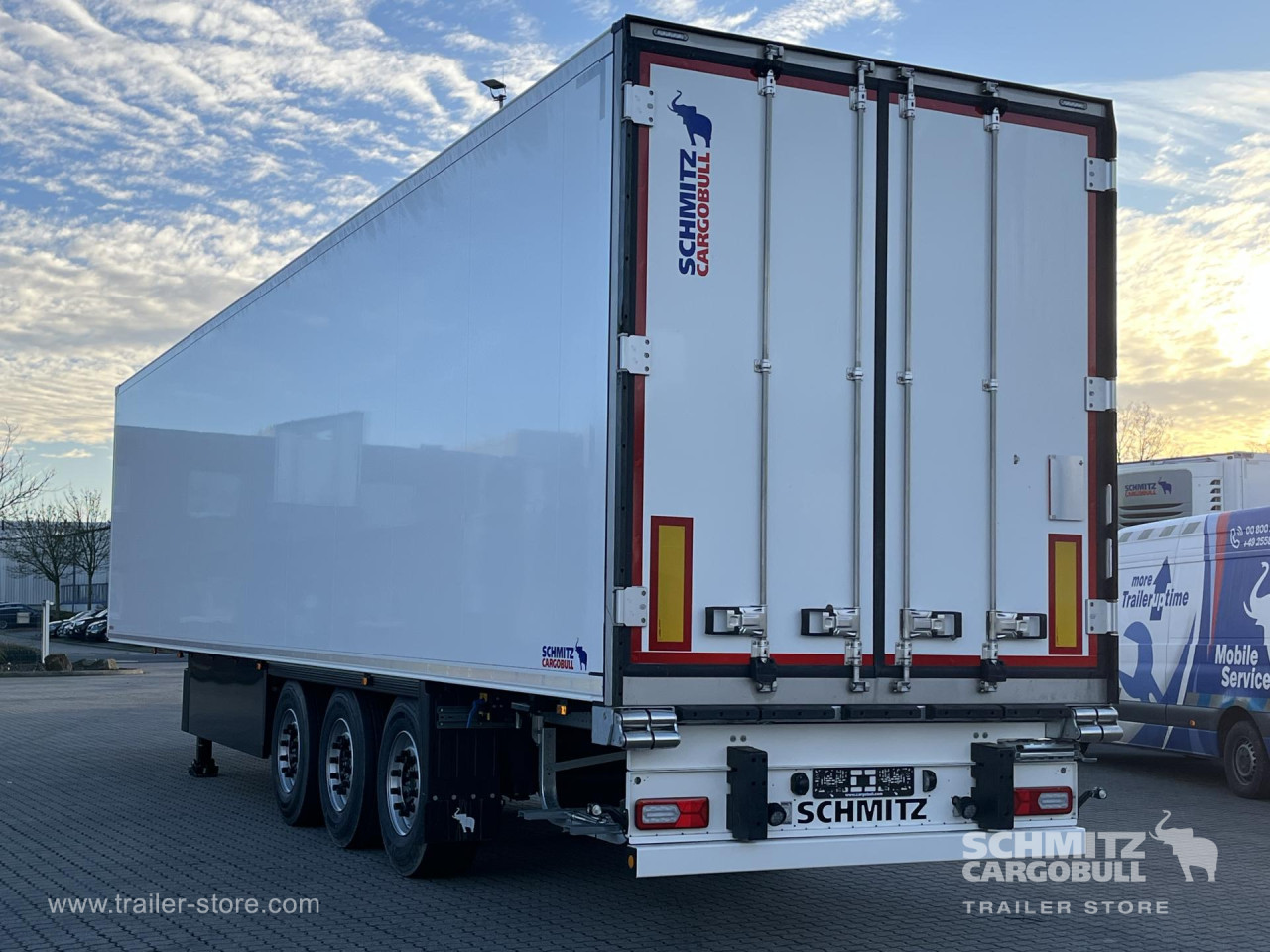 Schmitz Cargobull Tiefkühler Standard Doppelstock Trennwand 