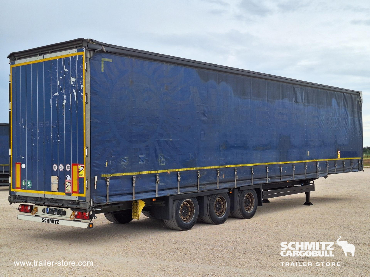 Schmitz Cargobull Curtainsider Mega 