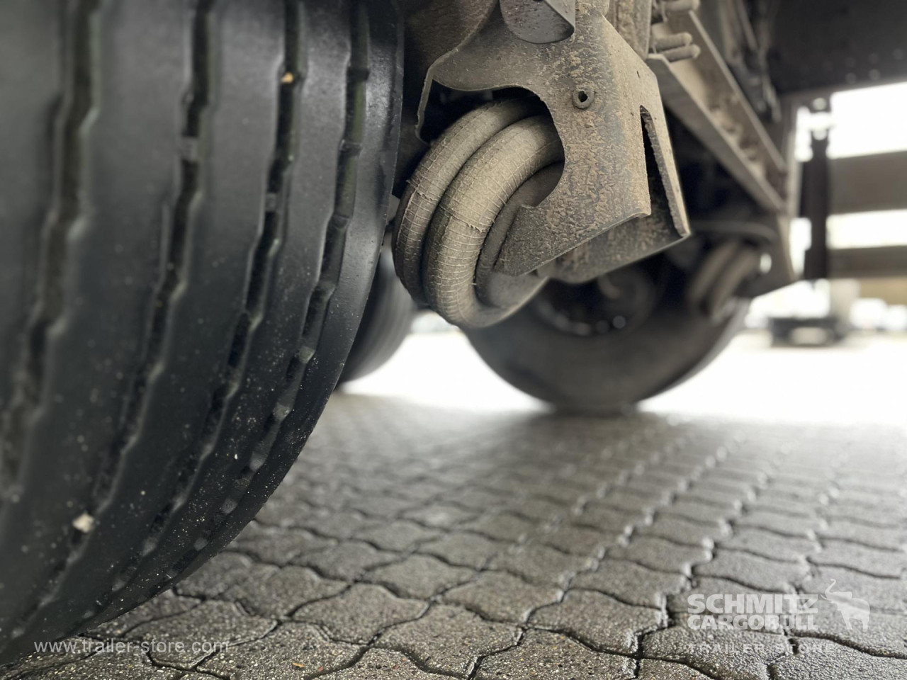 Schmitz Cargobull Curtainsider Standard Getränke 