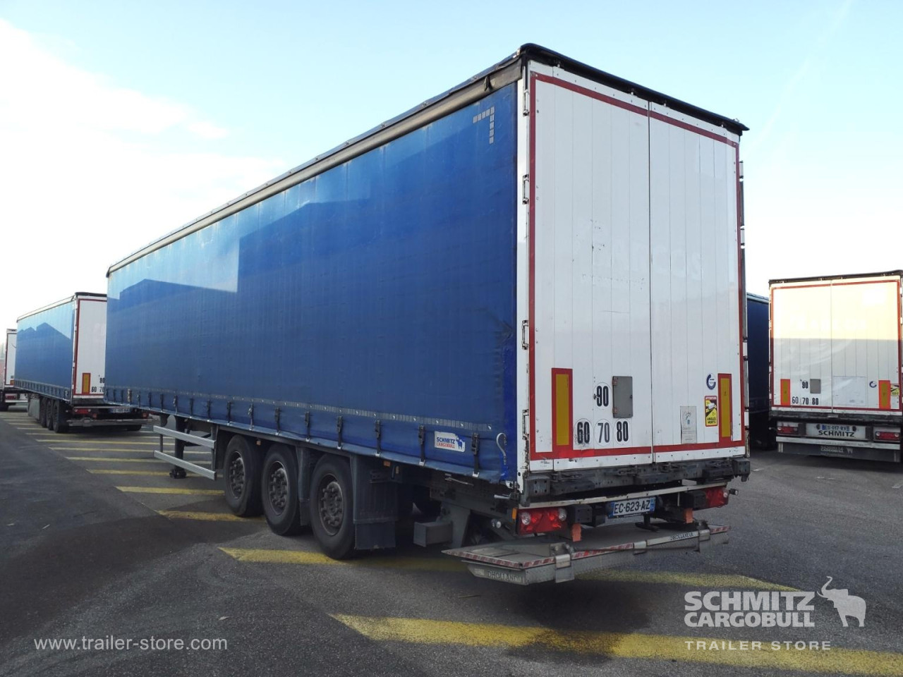 Schmitz Cargobull Semitrailer Curtainsider Standard Hayon 