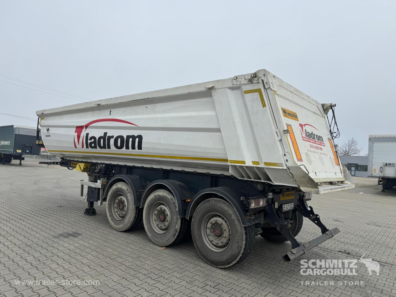 WIELTON Tipper Alu-square sided body 28m³ 
