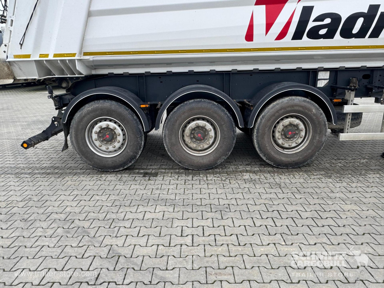 WIELTON Tipper Alu-square sided body 28m³ 