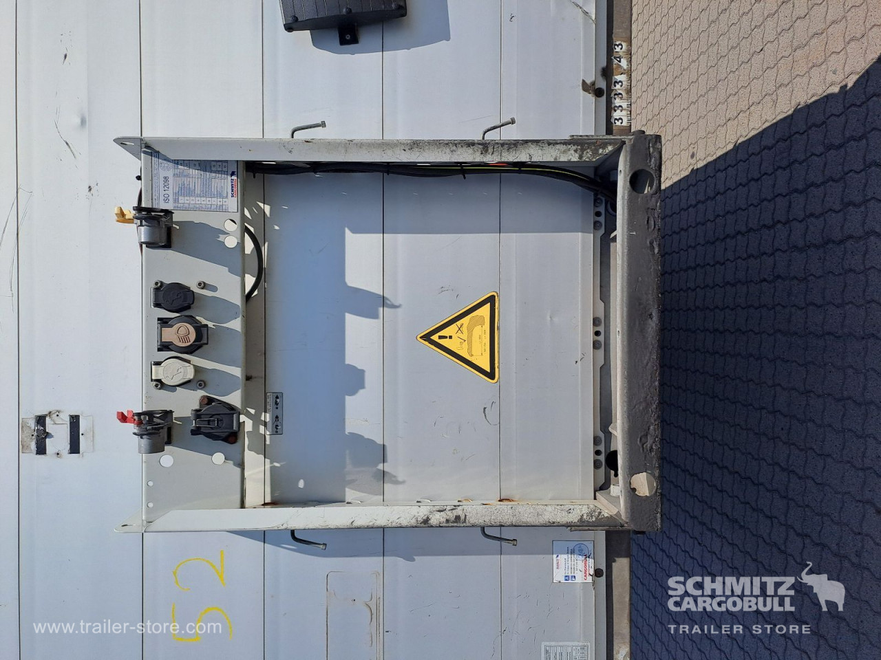 Schmitz Cargobull Curtainsider Mega Getränke 