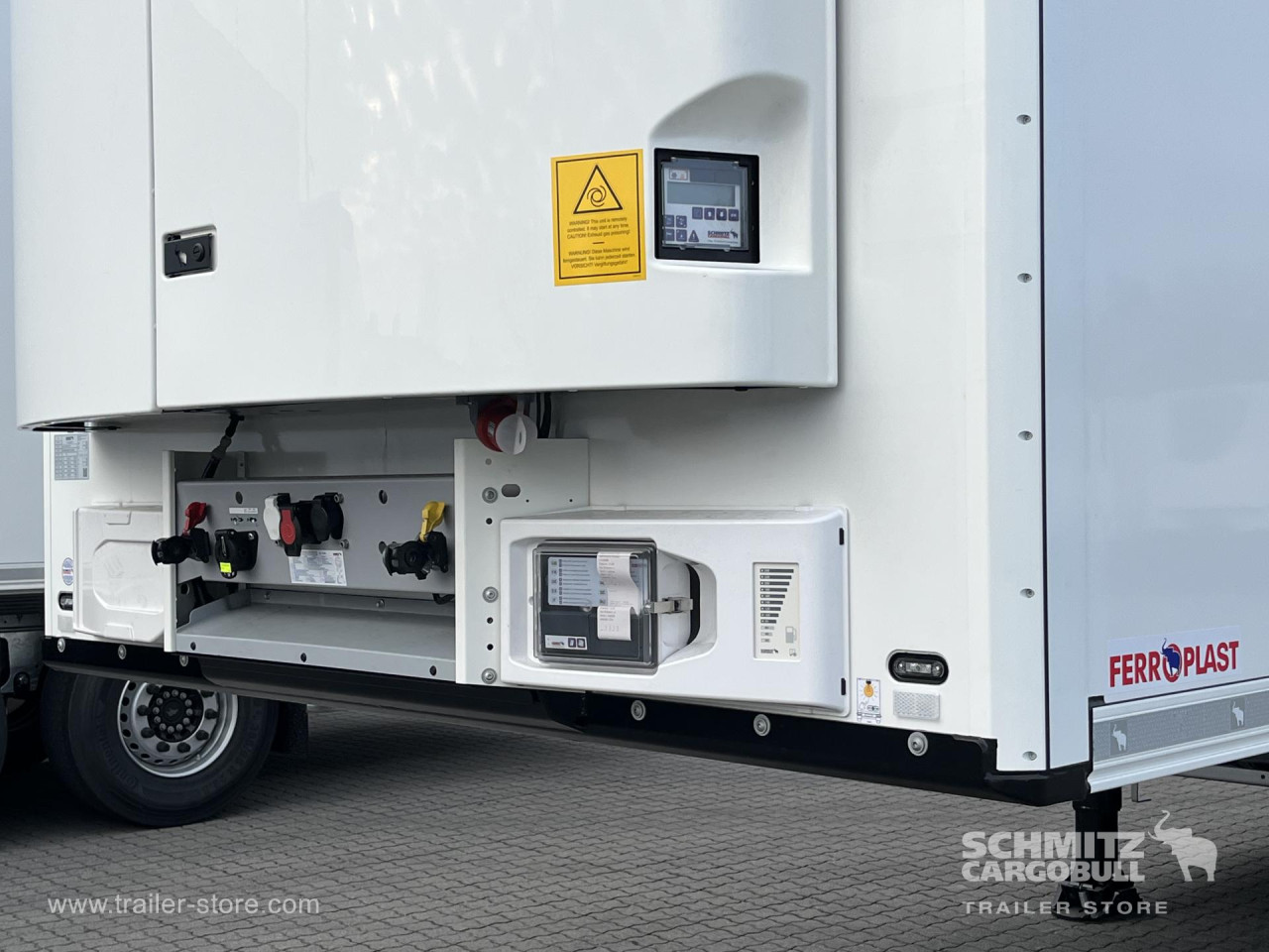 Schmitz Cargobull Tiefkühler Standard Doppelstock Trennwand 