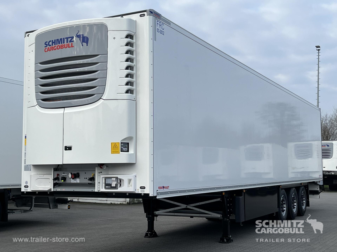 Schmitz Cargobull Tiefkühler Standard Doppelstock Trennwand 