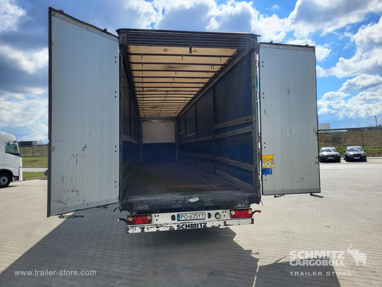 Schmitz Cargobull Curtainsider Mega 