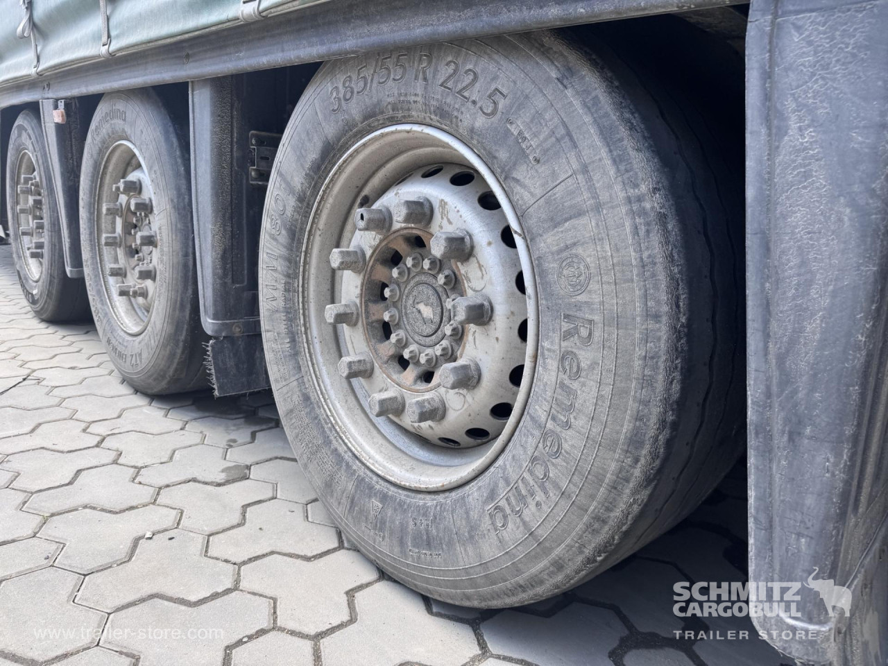 Schmitz Cargobull Curtainsider Mega 