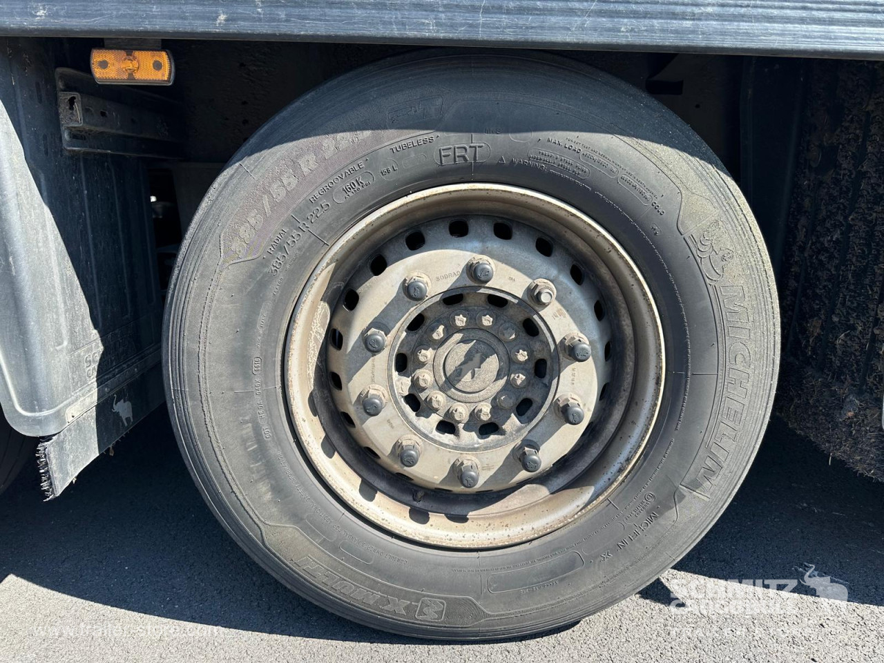 Schmitz Cargobull Semitrailer Curtainsider Mega 