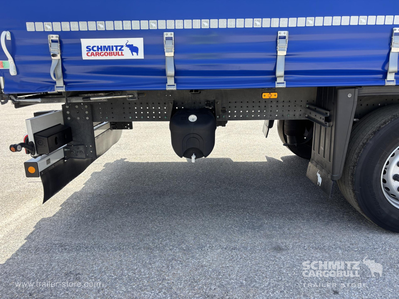 Schmitz Cargobull Curtainsider Standard 